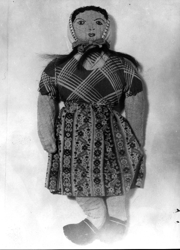 Doll made by Terezie Beňová, related to Josef Valčík. It was sent from the Small Fortress to the children., APT 1509_1